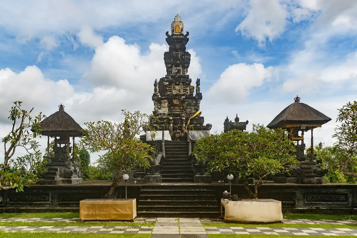 Bali Duo Delight-Ubud Tranquility & Kuta Energy W/Air